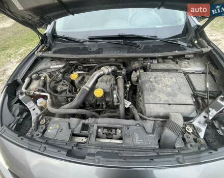 Серый Рено Флюенс, объемом двигателя 1.46 л и пробегом 260 тыс. км за 7599 $, фото 5 на Automoto.ua