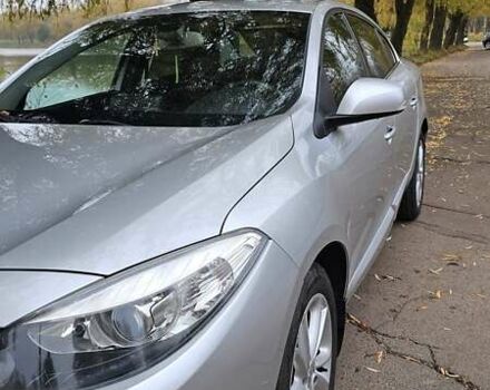 Сірий Рено Флюенс, об'ємом двигуна 1.6 л та пробігом 118 тис. км за 7850 $, фото 4 на Automoto.ua