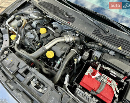 Серый Рено Флюенс, объемом двигателя 1.5 л и пробегом 95 тыс. км за 8750 $, фото 30 на Automoto.ua