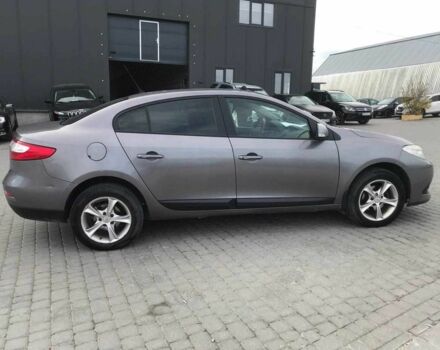 Серый Рено Флюенс, объемом двигателя 1.5 л и пробегом 235 тыс. км за 5500 $, фото 5 на Automoto.ua