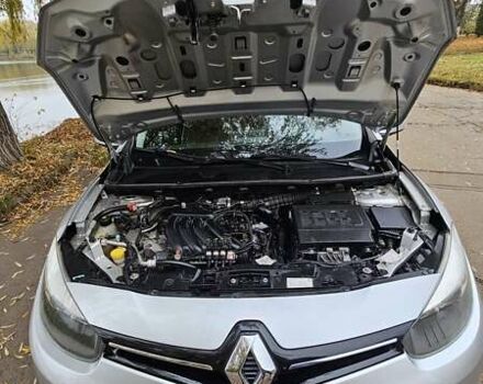 Сірий Рено Флюенс, об'ємом двигуна 1.6 л та пробігом 118 тис. км за 7850 $, фото 22 на Automoto.ua