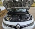 Сірий Рено Флюенс, об'ємом двигуна 1.6 л та пробігом 118 тис. км за 7850 $, фото 22 на Automoto.ua