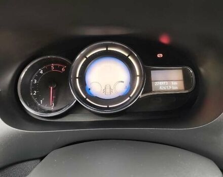 Серый Рено Флюенс, объемом двигателя 1.46 л и пробегом 274 тыс. км за 8300 $, фото 19 на Automoto.ua