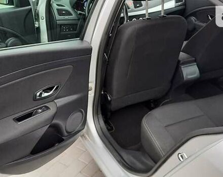 Серый Рено Флюенс, объемом двигателя 1.5 л и пробегом 230 тыс. км за 6800 $, фото 21 на Automoto.ua