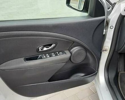 Серый Рено Флюенс, объемом двигателя 1.5 л и пробегом 230 тыс. км за 6800 $, фото 20 на Automoto.ua