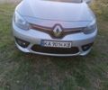 Сірий Рено Флюенс, об'ємом двигуна 1.6 л та пробігом 240 тис. км за 7500 $, фото 1 на Automoto.ua
