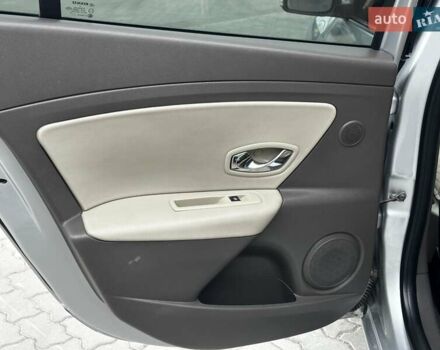 Рено Флюенс 2015 у Львові на Automoto.ua Сірий Рено Флюенс, об'ємом двигуна 1.46 л та пробігом 192 тис. км за 9499 $, фото 29 на Automoto.ua