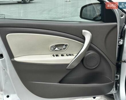 Рено Флюенс 2015 у Львові на Automoto.ua Сірий Рено Флюенс, об'ємом двигуна 1.46 л та пробігом 192 тис. км за 9499 $, фото 18 на Automoto.ua