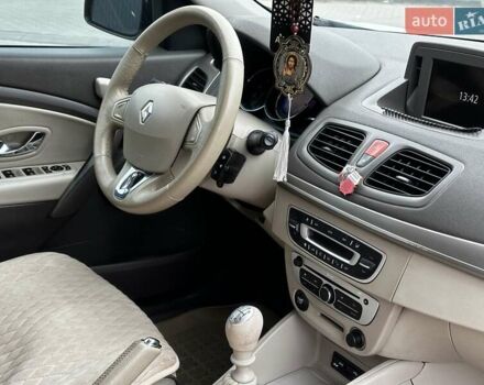 Рено Флюенс 2015 у Львові на Automoto.ua Сірий Рено Флюенс, об'ємом двигуна 1.46 л та пробігом 192 тис. км за 9499 $, фото 32 на Automoto.ua