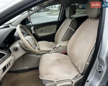 Рено Флюенс 2015 у Львові на Automoto.ua Сірий Рено Флюенс, об'ємом двигуна 1.46 л та пробігом 192 тис. км за 9499 $, фото 20 на Automoto.ua