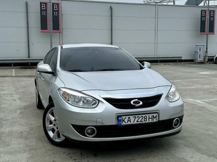 Сірий Рено Флюенс, об'ємом двигуна 1.6 л та пробігом 259 тис. км за 4500 $, фото 1 на Automoto.ua