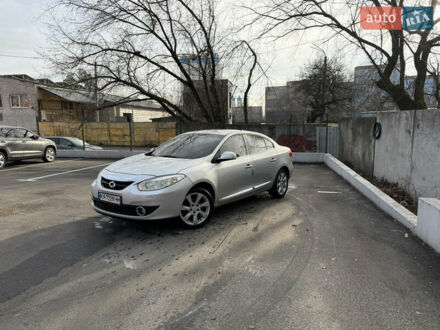 Сірий Рено Флюенс, об'ємом двигуна 1.6 л та пробігом 258 тис. км за 4500 $, фото 1 на Automoto.ua