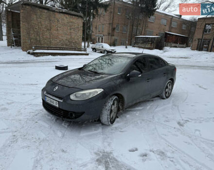 Сірий Рено Флюенс, об'ємом двигуна 1.6 л та пробігом 300 тис. км за 2999 $, фото 1 на Automoto.ua