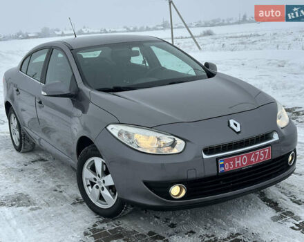 Сірий Рено Флюенс, об'ємом двигуна 1.6 л та пробігом 217 тис. км за 7150 $, фото 1 на Automoto.ua
