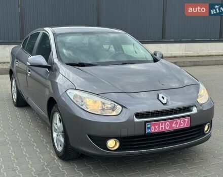Сірий Рено Флюенс, об'ємом двигуна 1.6 л та пробігом 217 тис. км за 6550 $, фото 1 на Automoto.ua