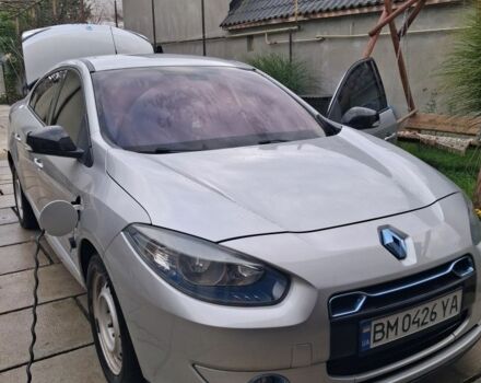 Сірий Рено Флюенс, об'ємом двигуна 0 л та пробігом 144 тис. км за 4500 $, фото 1 на Automoto.ua