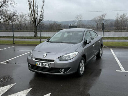 Серый Рено Флюенс, объемом двигателя 2 л и пробегом 171 тыс. км за 6900 $, фото 1 на Automoto.ua