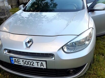 Серый Рено Флюенс, объемом двигателя 1.5 л и пробегом 190 тыс. км за 6500 $, фото 1 на Automoto.ua