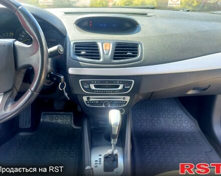 Сірий Рено Флюенс, об'ємом двигуна 1.6 л та пробігом 233 тис. км за 6300 $, фото 1 на Automoto.ua