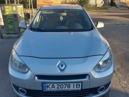 Серый Рено Флюенс, объемом двигателя 1.5 л и пробегом 228 тыс. км за 6000 $, фото 1 на Automoto.ua
