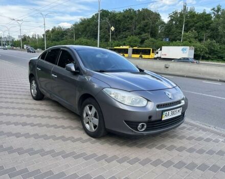 Сірий Рено Флюенс, об'ємом двигуна 2 л та пробігом 221 тис. км за 4500 $, фото 1 на Automoto.ua