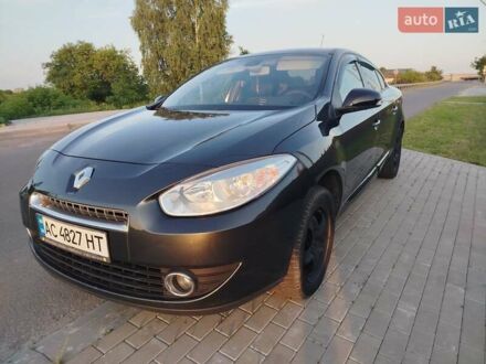 Рено Флюенс 2011 в Нововолынск на Automoto.ua Серый Рено Флюенс, объемом двигателя 1.6 л и пробегом 275 тыс. км за 6000 $, фото 1 на Automoto.ua