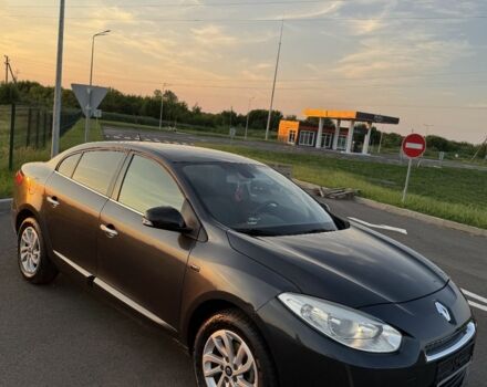 Сірий Рено Флюенс, об'ємом двигуна 1.6 л та пробігом 242 тис. км за 7300 $, фото 1 на Automoto.ua