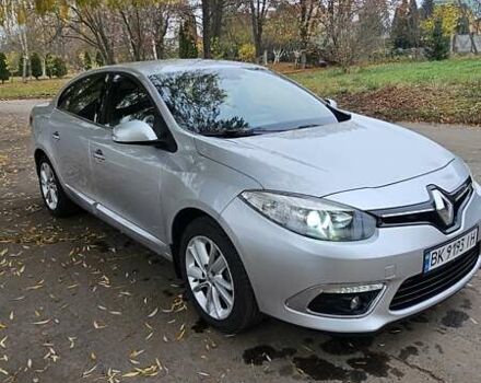 Сірий Рено Флюенс, об'ємом двигуна 1.6 л та пробігом 118 тис. км за 7850 $, фото 1 на Automoto.ua