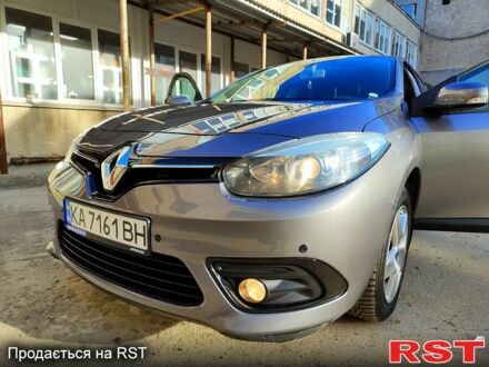 Рено Флюенс 2015 в Черновцах на Automoto.ua Серый Рено Флюенс, объемом двигателя 1.5 л и пробегом 56 тыс. км за 11500 $, фото 1 на Automoto.ua