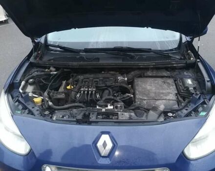 Синий Рено Флюенс, объемом двигателя 1.6 л и пробегом 262 тыс. км за 5000 $, фото 9 на Automoto.ua