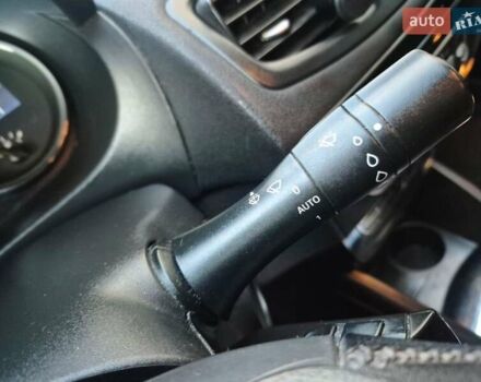 Синій Рено Флюенс, об'ємом двигуна 1.6 л та пробігом 224 тис. км за 6500 $, фото 10 на Automoto.ua