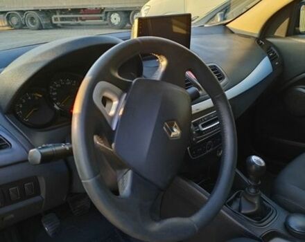 Синій Рено Флюенс, об'ємом двигуна 1.5 л та пробігом 327 тис. км за 6800 $, фото 9 на Automoto.ua