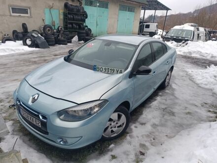 Синий Рено Флюенс, объемом двигателя 0 л и пробегом 56 тыс. км за 3650 $, фото 1 на Automoto.ua