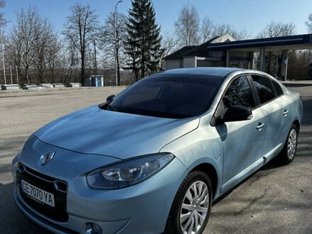 Синий Рено Флюенс, объемом двигателя 0 л и пробегом 63 тыс. км за 4900 $, фото 1 на Automoto.ua