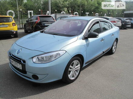 Рено Флюенс 2013 у Києві на Automoto.ua Синій Рено Флюенс, об'ємом двигуна 0 л та пробігом 110 тис. км за 9500 $, фото 1 на Automoto.ua