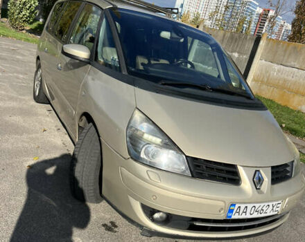 Рено Гранд Еспейс 2006 у Києві на Automoto.ua Бежевий Рено Гранд Еспейс, об'ємом двигуна 2.2 л та пробігом 320 тис. км за 4500 $, фото 1 на Automoto.ua