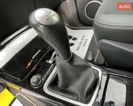 Черный Рено Гранд Эспейс, объемом двигателя 2 л и пробегом 197 тыс. км за 7800 $, фото 12 на Automoto.ua