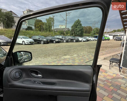 Черный Рено Гранд Эспейс, объемом двигателя 2 л и пробегом 197 тыс. км за 7800 $, фото 20 на Automoto.ua