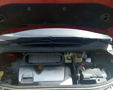 Красный Рено Гранд Эспейс, объемом двигателя 2 л и пробегом 239 тыс. км за 5300 $, фото 19 на Automoto.ua