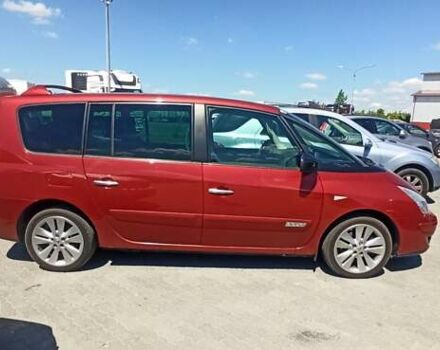 Красный Рено Гранд Эспейс, объемом двигателя 0 л и пробегом 320 тыс. км за 9900 $, фото 1 на Automoto.ua