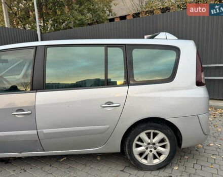 Серый Рено Гранд Эспейс, объемом двигателя 2 л и пробегом 330 тыс. км за 5800 $, фото 4 на Automoto.ua