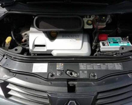 Серый Рено Гранд Эспейс, объемом двигателя 2 л и пробегом 178 тыс. км за 7500 $, фото 6 на Automoto.ua