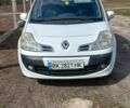 Белый Рено Grand Modus, объемом двигателя 1.5 л и пробегом 255 тыс. км за 4800 $, фото 10 на Automoto.ua