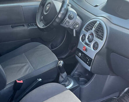 Рено Grand Modus 2008 у Кривому Розі на Automoto.ua Чорний Рено Grand Modus, об'ємом двигуна 1.2 л та пробігом 131 тис. км за 4900 $, фото 9 на Automoto.ua