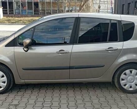 Коричневый Рено Grand Modus, объемом двигателя 1.6 л и пробегом 224 тыс. км за 5900 $, фото 4 на Automoto.ua