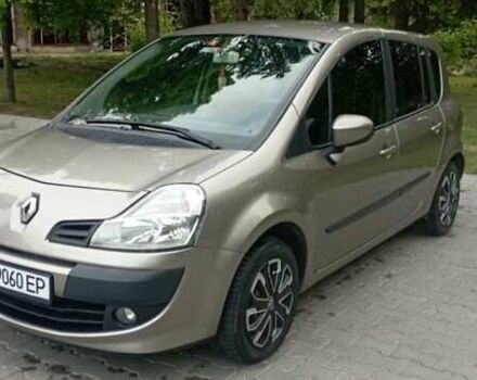 Коричневый Рено Grand Modus, объемом двигателя 1.6 л и пробегом 222 тыс. км за 5800 $, фото 1 на Automoto.ua