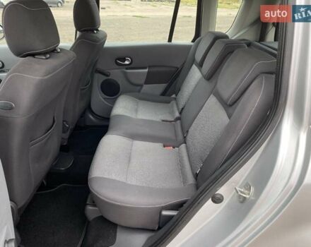 Серый Рено Grand Modus, объемом двигателя 1.6 л и пробегом 196 тыс. км за 6900 $, фото 9 на Automoto.ua