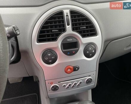 Серый Рено Grand Modus, объемом двигателя 1.6 л и пробегом 196 тыс. км за 6900 $, фото 12 на Automoto.ua