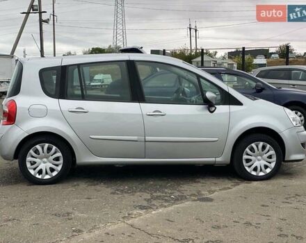 Серый Рено Grand Modus, объемом двигателя 1.6 л и пробегом 196 тыс. км за 6900 $, фото 8 на Automoto.ua