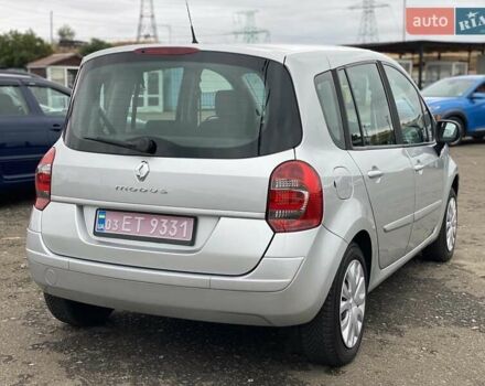 Серый Рено Grand Modus, объемом двигателя 1.6 л и пробегом 196 тыс. км за 6900 $, фото 3 на Automoto.ua